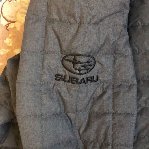 ✨Host Pick✨The North Face Thermoball Shirt Jacket Subaru Edition - Picture 3 of 14